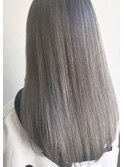 外国人風シルバーグレー ［stylist 大塚］
