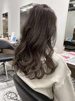 アヴァンス 京橋店(AVANCE)&nbsp;オフィスヘアに！極細ハイライトの外国人風グレージュ