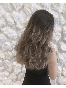モアナ バイ ヘッドライト 武蔵小杉店(Moana by HEADLIGHT) Moana【武蔵小杉】#グラデーションカラー#ケアブリーチ#ゆるふわ