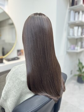 クアン(Cuan) 髪質改善ロングブラウン