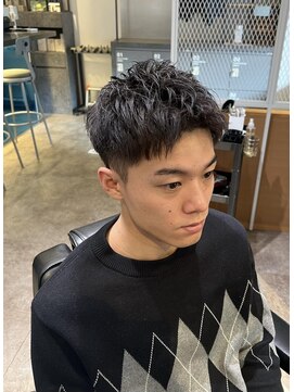 クオンヒール(QUON HEAL) スパイキーショート風アップバングショート