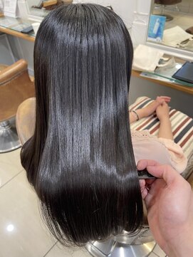 ネオリーブ チロル 横浜西口店(Neolive CiroL.) 後ろ姿マイナス10歳☆超音波ケア髪質改善　艶髪　【横浜】