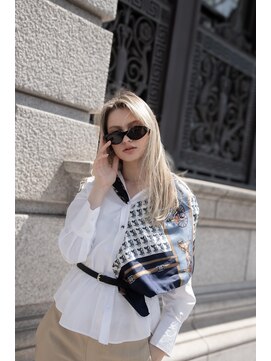 リバレッジ 白金(Leverage) 大人外国人風ロングレイヤー