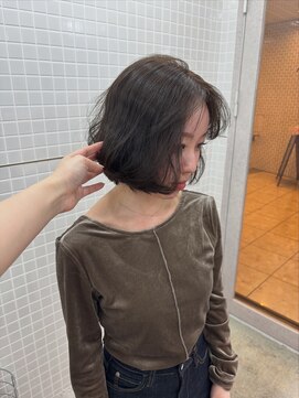 ローウェ 京都四条河原町(Louwe) ニュアンスボブ/ボブ/ミニボブ/切りっぱなしボブ/京都河原町