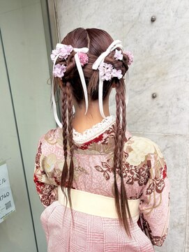 ミラ(Mila) 卒業式ヘアセット♪ツインタイトカチモリスタイル