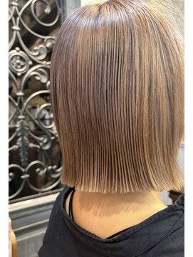 ヘアドレッサー ミアン(HAIRDRESSER MIEN) 切りっぱなしボブ