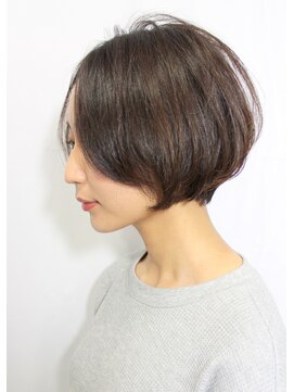 アンビエンテ(ambiente) ショートボブ　前下がり