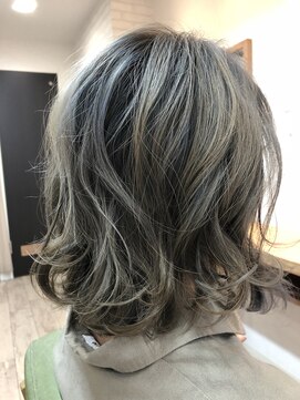 シュリット(Schrit) ボブ グラデーショングレー