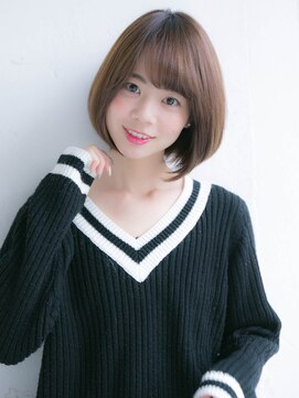 ルティア 池袋(Lutia) ひし形ショートボブ