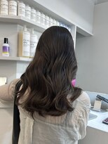 ペレ 栄店(PELE)&nbsp;黒髪/グレーベージュ/レイヤーロング/ブリーチ/栄/名駅
