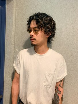 ヌース(NOOS) メンズウルフパーマ