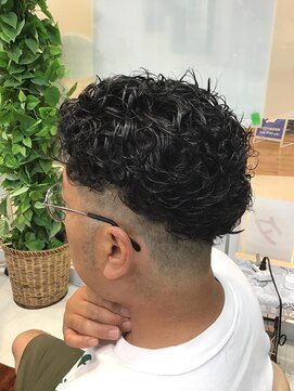 ラディシュ さがみ野(RADISH) 10代20代30代メンズフェードパーマビジネスショートカット