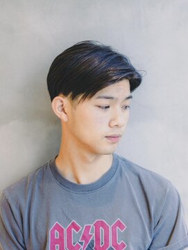 ニカイ(2F) ６：４パート/刈り上げセンターパート/ブルーブラック