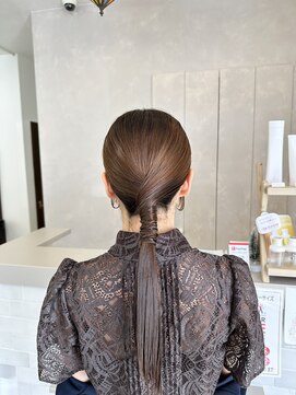 ジュエ ヘアー デザイン(Jue hair design) タイトローポニー♪