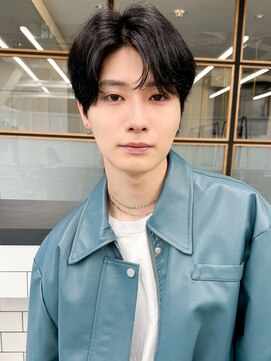 スタートウキョウ 渋谷(STAR TOKYO) 束感黒髪ナチュラル人気流行センターパート韓国風