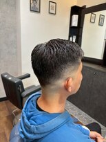 ヘアーワークス ボナ(HAIR WORKS bona.)&nbsp;爽やかさ全開！シンプルで洗練されたメンズカット/フェード