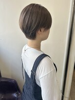 ワット(W) 【Ｗ】小林朋花 ショート×ミルクティー