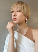 マッシュショート×ハイトーンベージュ