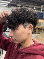 ラヴィズム 小新店(LUVISM)&nbsp;ツイストスパイラルパーマ波巻きシャドウ毛流れパーマ刈り上げ