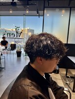 スタッド 松戸(stud. Men‘s)&nbsp;強め波巻きスパイラルパーマ×ラウンドマッシュ