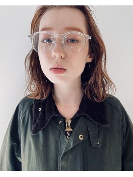 トレンチ(TRENCH) 肩につく重めボブ×ベージュ　　　　　TRENCH