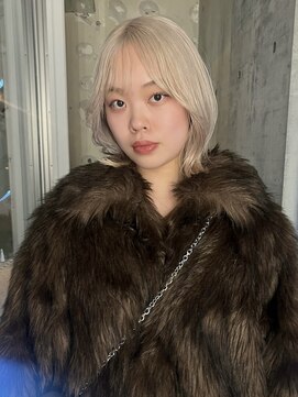 リム(LIM) ホワイトブロンド