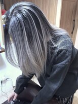 ブレイズヘアー(BLAZEhair)&nbsp;【ストレートでもキマる】ホワイトバレイヤージュ×ブリーチ２回