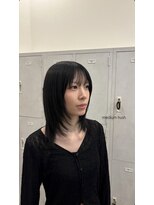 サムデイフィオ(SOMEDAY Fio) ミディアムハッシュカット