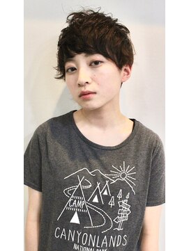 リルウ 阿倍野キューズモール(LILOU) くびれ外ハネショート