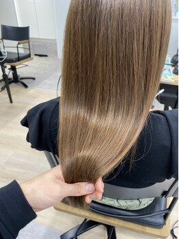 アルモ ヘア フア 東静岡(ALMO hair HUA)の写真/"圧倒的なツヤ、手触り。"髪質改善の中でも効果が高い《高濃度水素トリートメント》で史上最高の美髪に―。