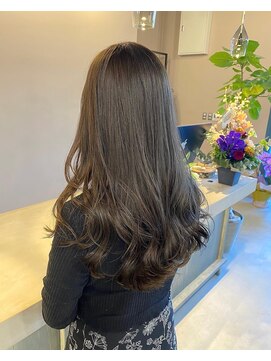 バーチ(BIRCH) ロングは綺麗に伸ばしましょう