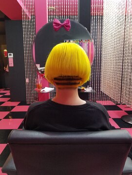 リミックス(REMIX by Love hair KING OF PRINCESS HAIR&EXTENTION) 原色派手髪 イエロー 蜂ヘアー