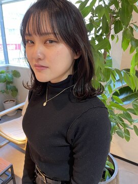 ユヌ(Une) 【Une】外ハネミディアム