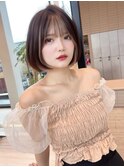 切りっぱなしボブ ヌーディーカラー 小顔ヘア 前下がりボブ