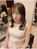 ミディアムヘア×赤みを消しすぎないラベンダーグレー