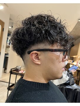 マノハル(MANOHARU) スペインカールパーマ/刈り上げ/フェード