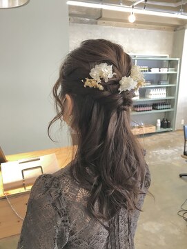 ツイッグ(twig) ふわふわハーフアップアレンジ☆