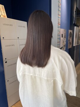 コワファースト 大分(COIFF1RST) スモーキーなピンクグレージュ