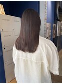 スモーキーなピンクグレージュ
