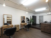 キャッチオールヘア(CATCH ALL HAIR)の雰囲気（のんびりくつろげる空間で♪ [オーガニックカラー/縮毛矯正]）