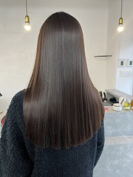 イロ バイ ミロク(ILO by miloc) oil straight