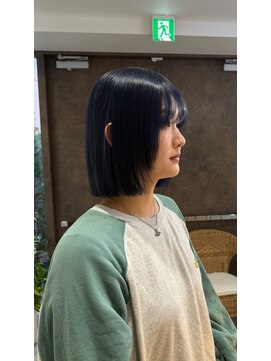 アオ(AO) 艶々 肌が白く見えるBlue Hair