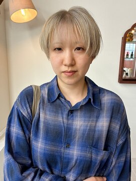 トゥコ(tuco) マッシュショート エッジショート ハイトーン ブリーチ
