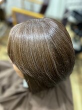 ムニ ミズホ ヘアー(muni Mizuho)&nbsp;大人ボブ×白髪活かしグレージュ