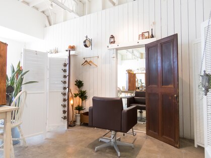 カロン(CA-LON)の写真