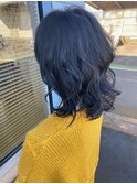 ネイビーブルーのミディアム