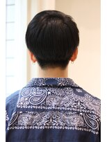 ネイビー(NAVY)&nbsp;グラデーション刈り上げ　サラサラマッシュ