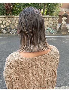 ノエ(noe) ハイライトのグラデーション