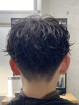 フイ 代々木(Hui)&nbsp;メンズ/アップバング/ツーブロックマッシュ/束間ショート/波巻き