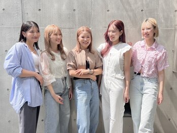 ヘアラウンジ ビーチ 青山 外苑前(hair lounge BEACH)の写真/《 実力派stylist多数在籍 》繊細な施術とデザイン感性が魅力♪理想やお悩みに寄り添います[青山/外苑前]